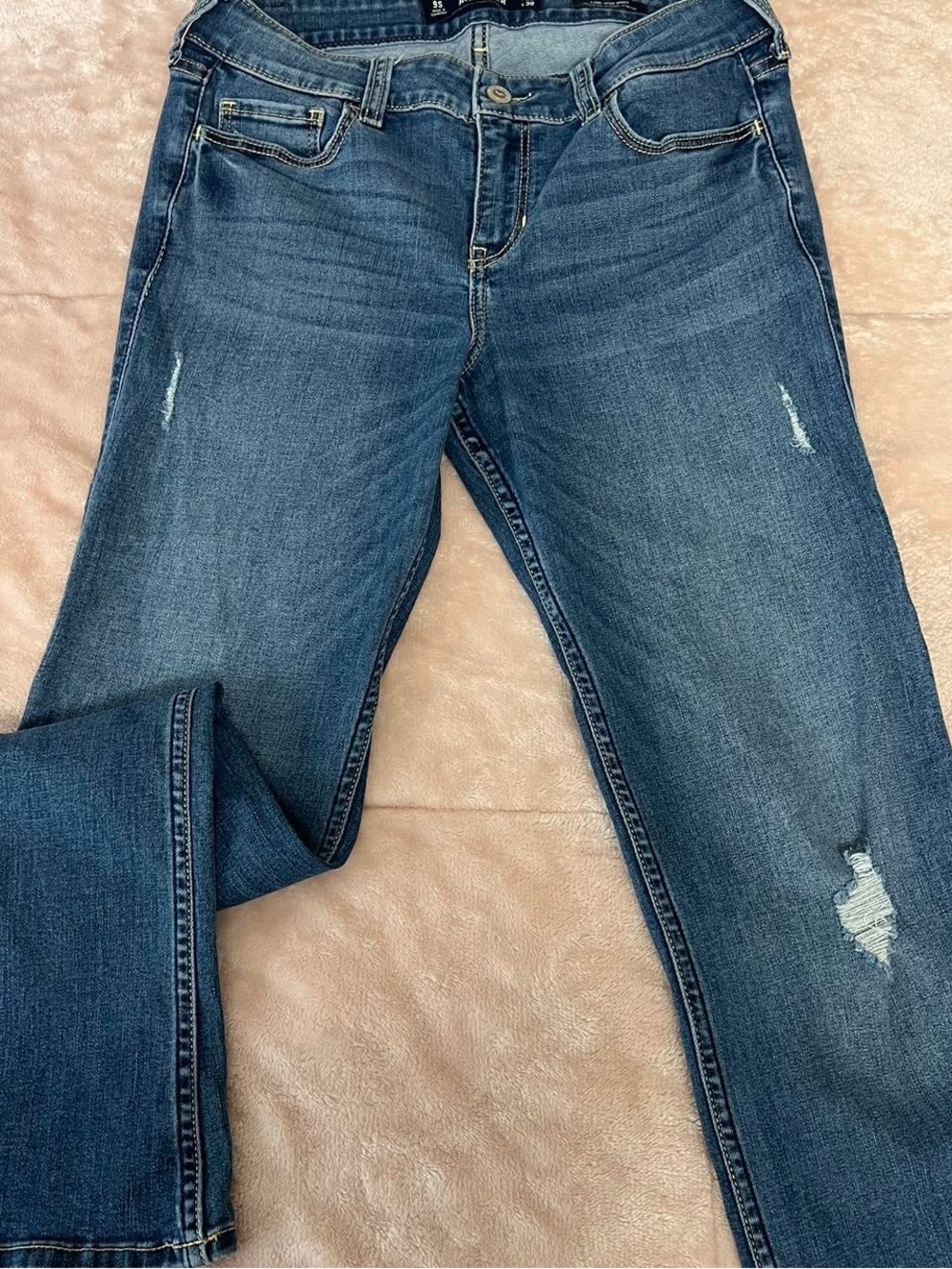 Women’s Hollister low-rise bootcut jeans